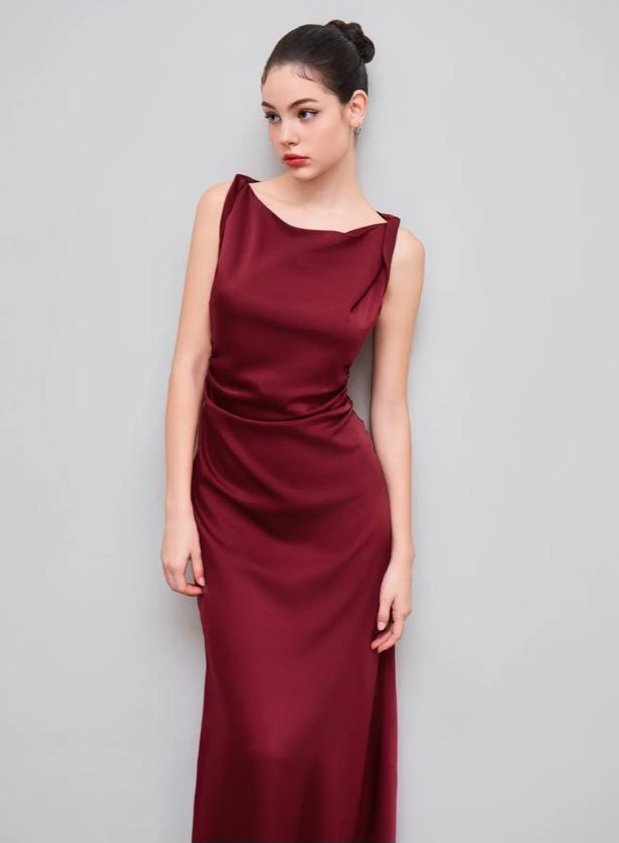 Maroon sleeveless long Frock
