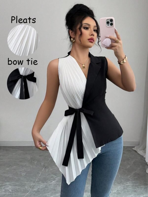 Sleeveless Blouse - Black and White