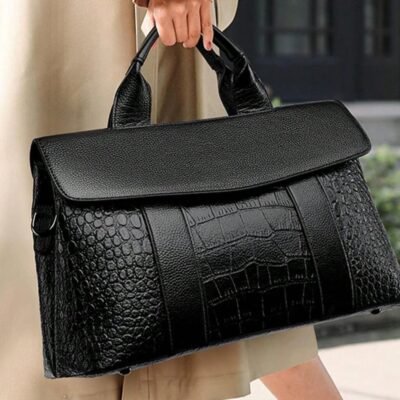 Midnight Gloss Clutch